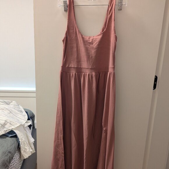 Pink midi dress with slit - Picture 1 of 3